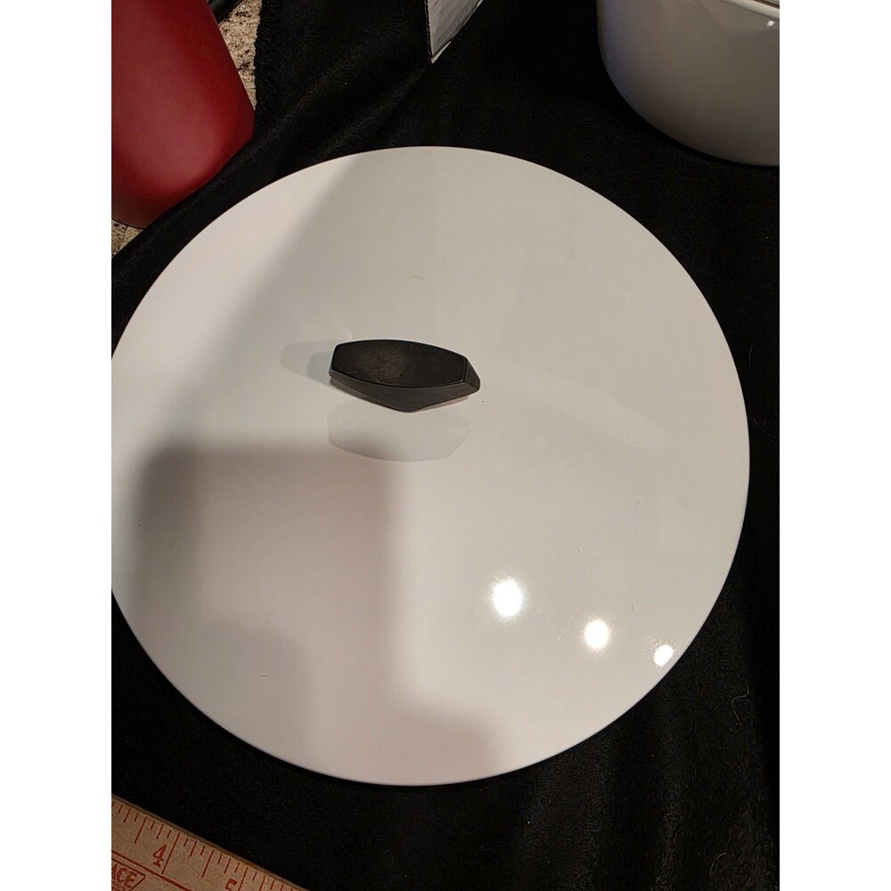 corning ware vintage B-1 3/4 QT And B-10-B‎ 10" Skillet With Lids - Picture 14 of 16